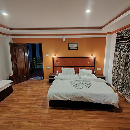 Dream Ladakh Guest House เลห์ ภายนอก รูปภาพ