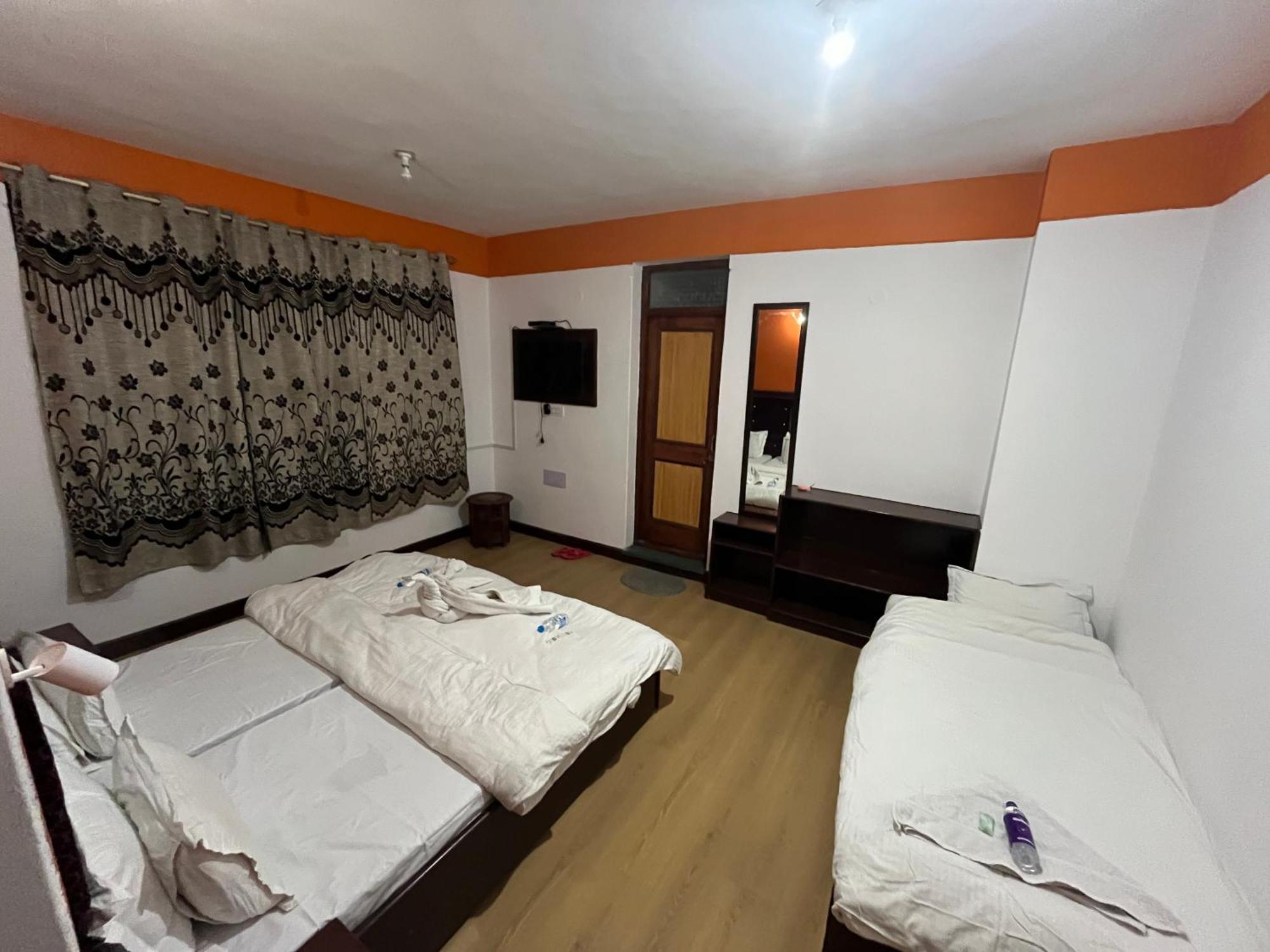 Dream Ladakh Guest House เลห์ ภายนอก รูปภาพ