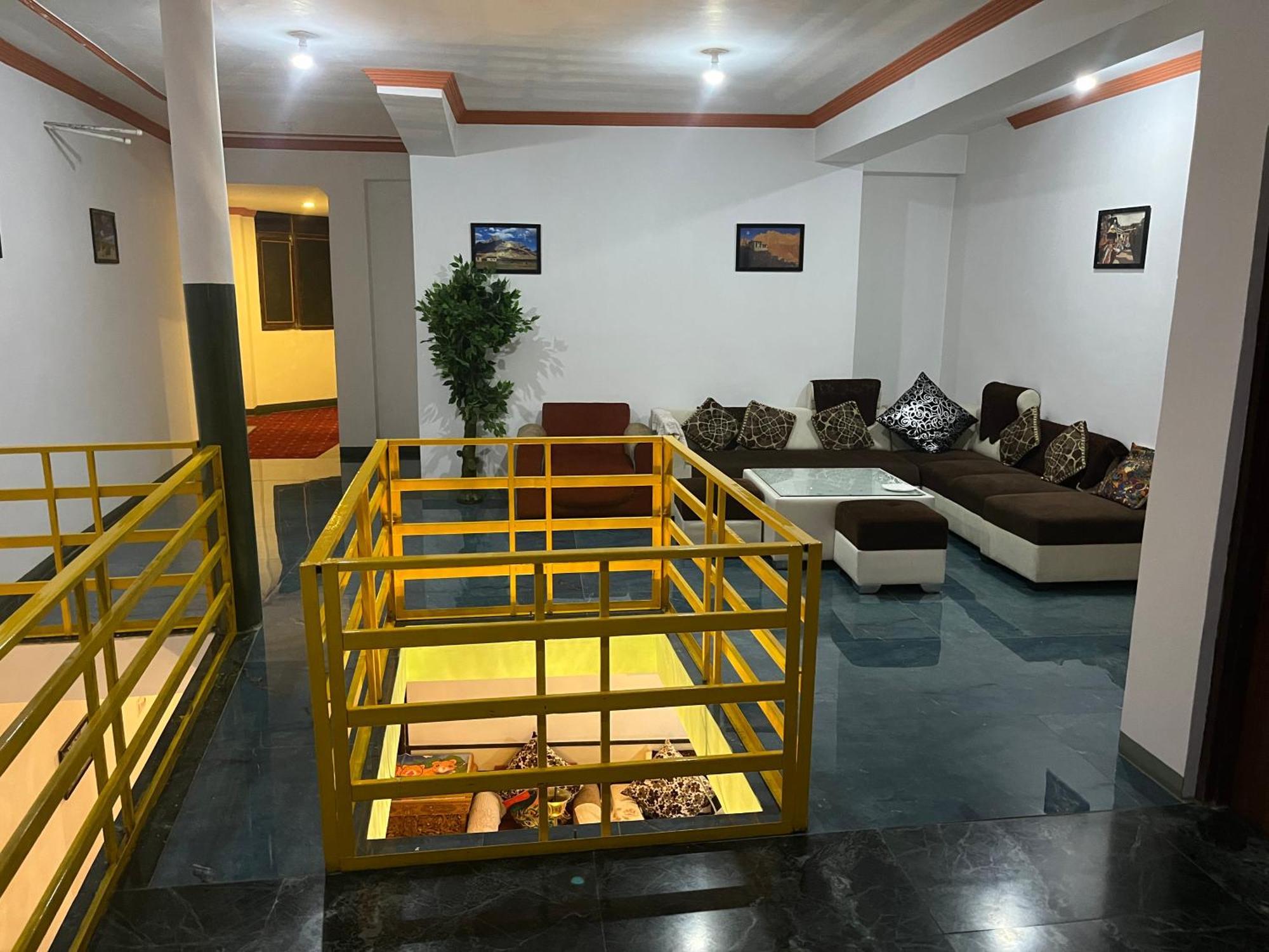 Dream Ladakh Guest House เลห์ ภายนอก รูปภาพ