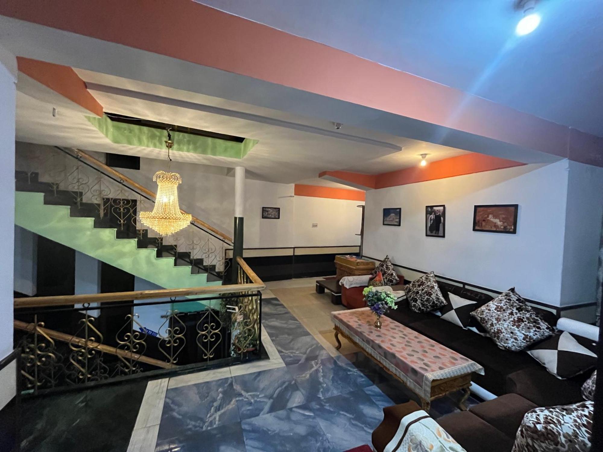Dream Ladakh Guest House เลห์ ภายนอก รูปภาพ
